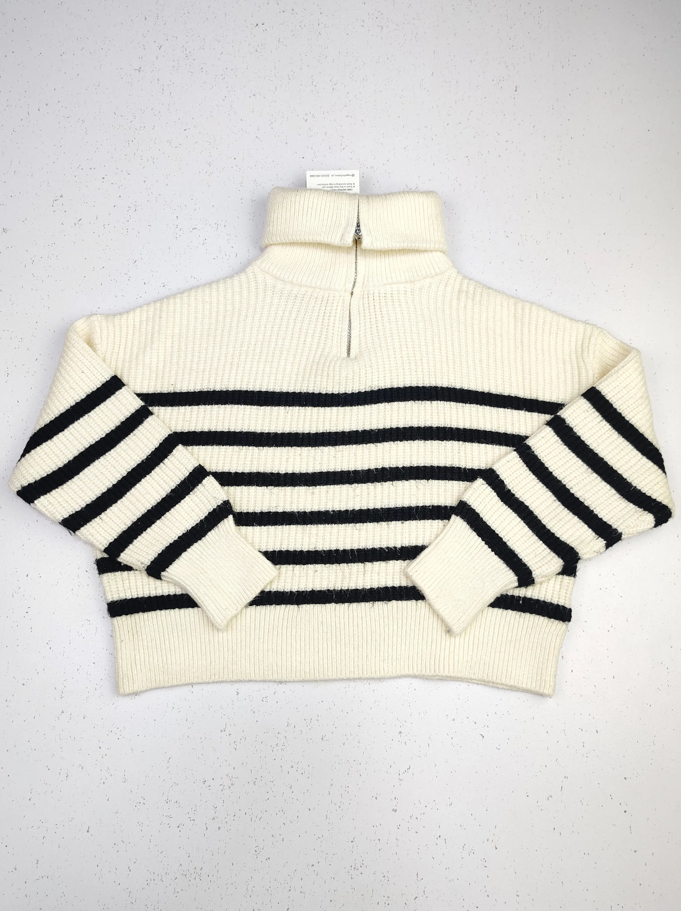Buy online pre-used pre-loved 100% authentic & Original branded George (KWG-3674) available in Pakistan. Top international brands avilable.