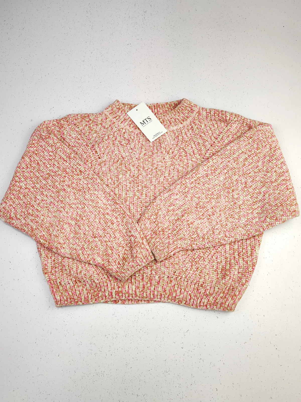 Buy online pre-used pre-loved 100% authentic & Original branded H&M (KWG-3694) available in Pakistan. Top international brands avilable.