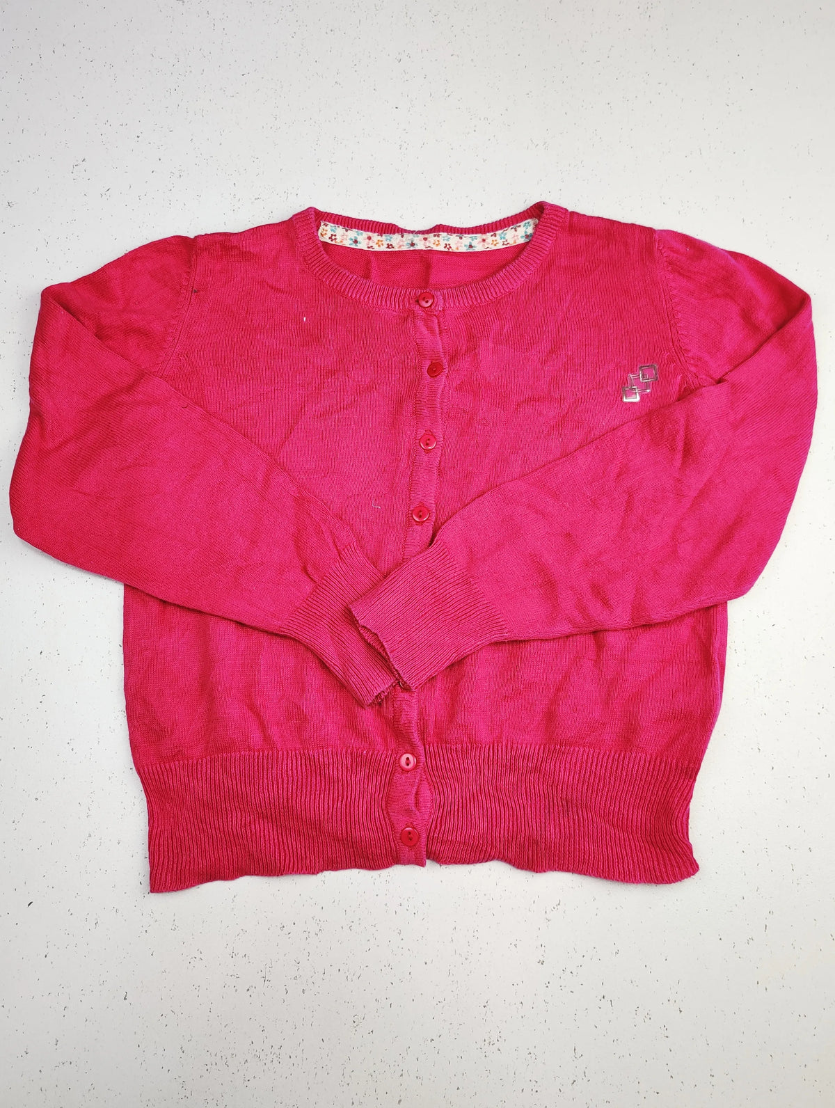 Buy online pre-used pre-loved 100% authentic & Original branded Dunnes Stores (KWG-3711) available in Pakistan. Top international brands avilable.