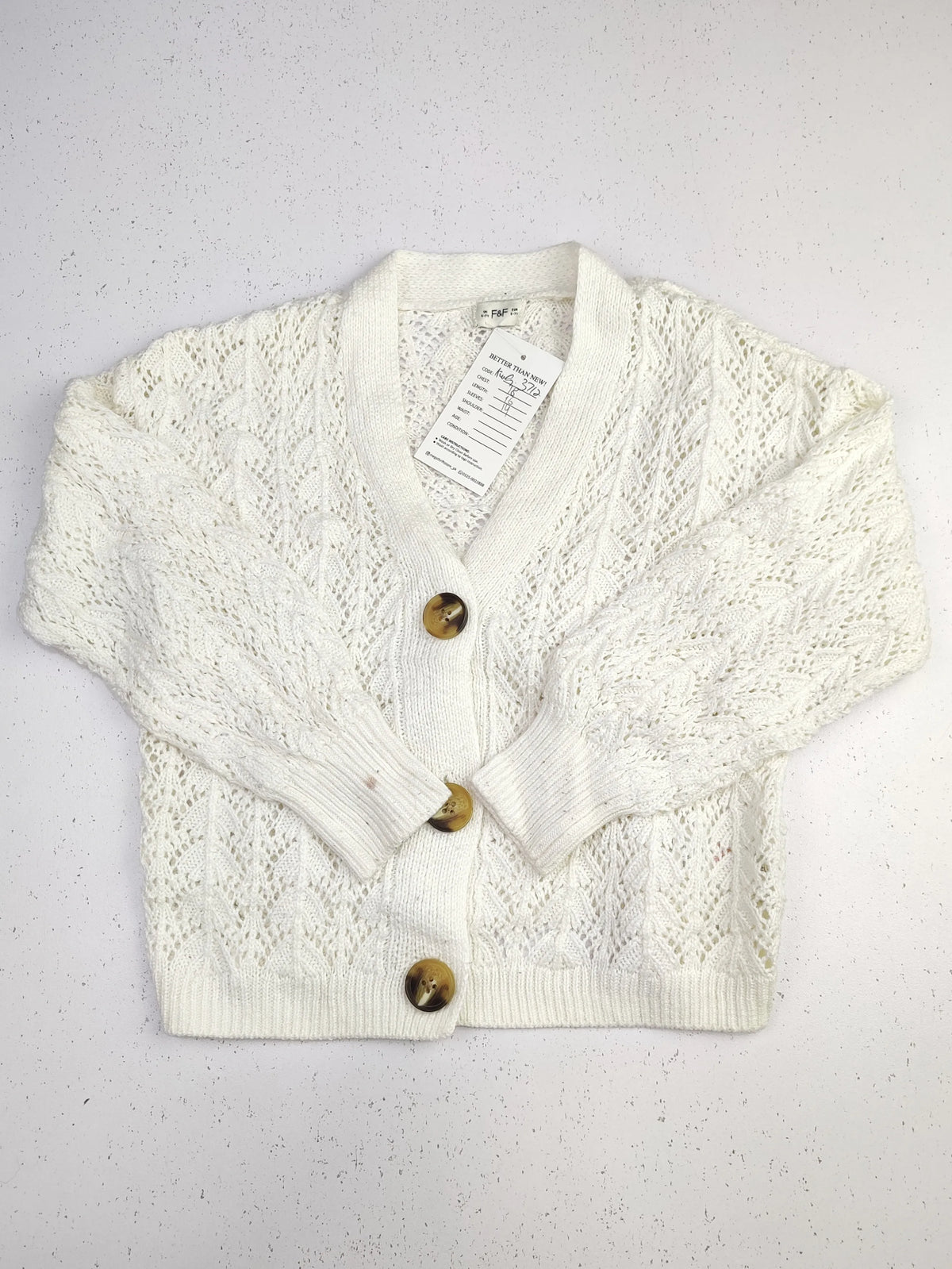 Buy online pre-used pre-loved 100% authentic & Original branded F&F (KWG-3712) available in Pakistan. Top international brands avilable.