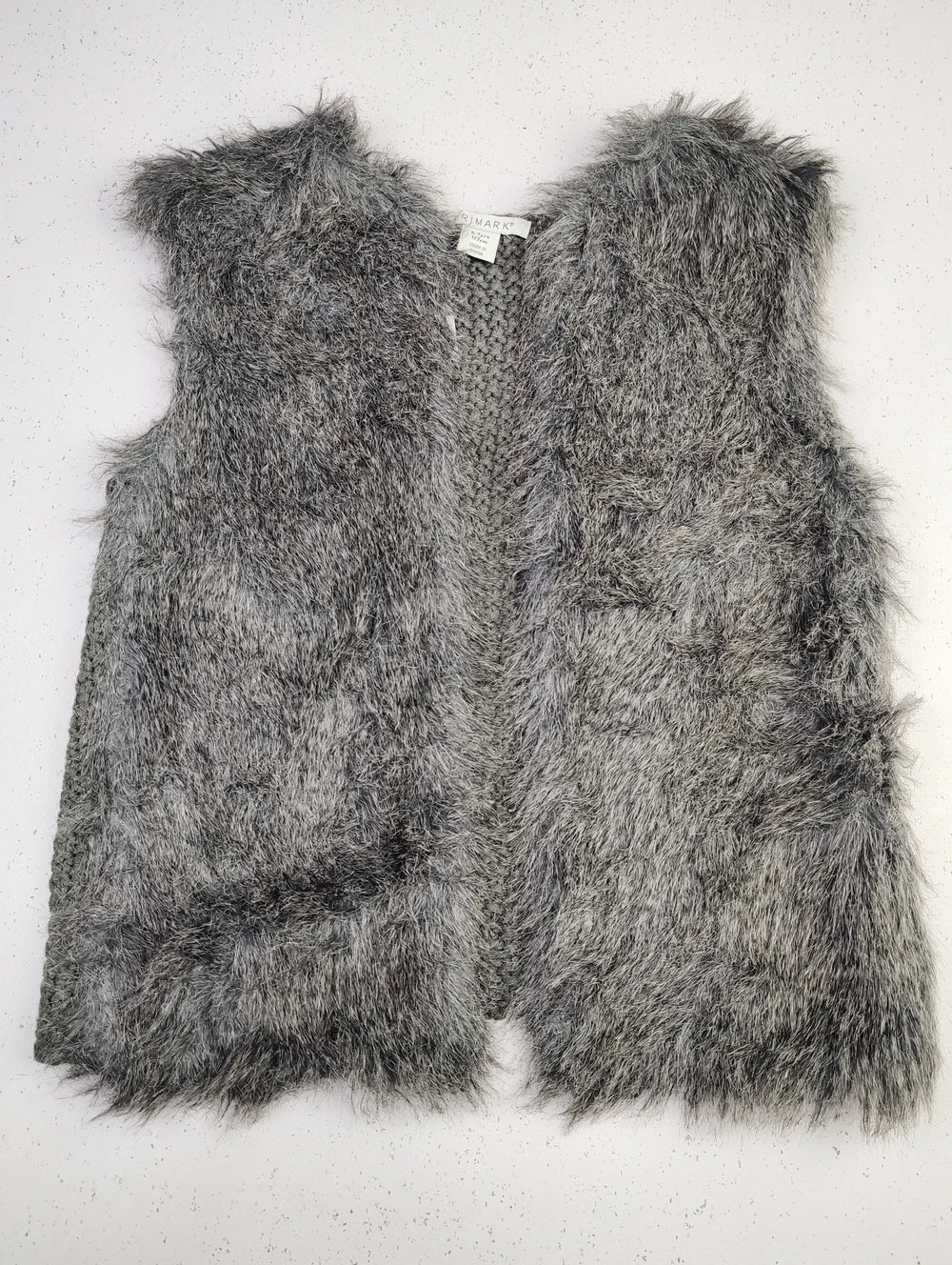 Buy online pre-used pre-loved 100% authentic & Original branded Primark (KWG-3746) available in Pakistan. Top international brands avilable.