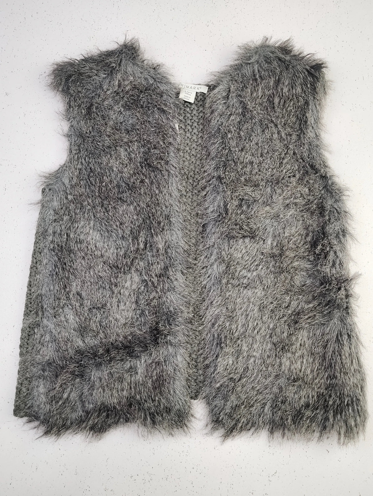 Buy online pre-used pre-loved 100% authentic & Original branded Primark (KWG-3746) available in Pakistan. Top international brands avilable.
