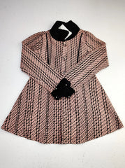 Buy online pre-used pre-loved 100% authentic & Original branded Pic Nic (KWG-3761) available in Pakistan. Top international brands avilable.