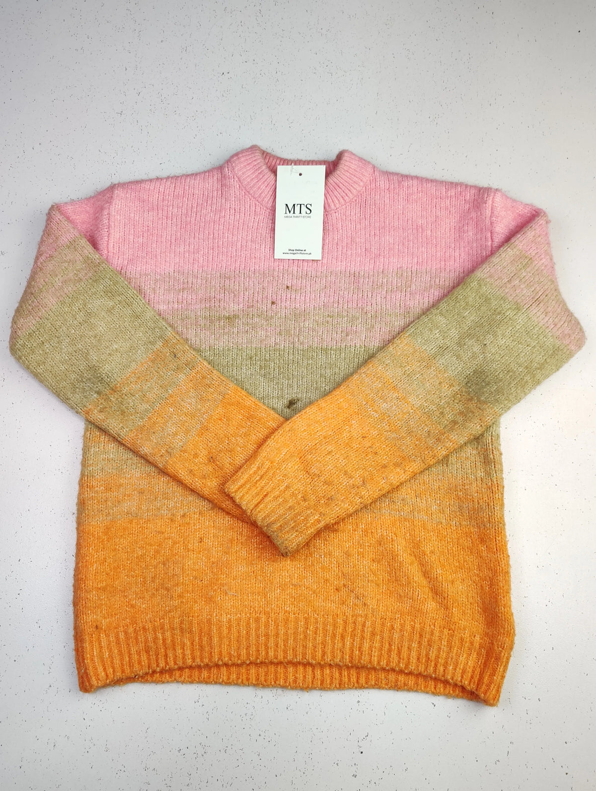 Buy online pre-used pre-loved 100% authentic & Original branded H&M (KWG-3765) available in Pakistan. Top international brands avilable.