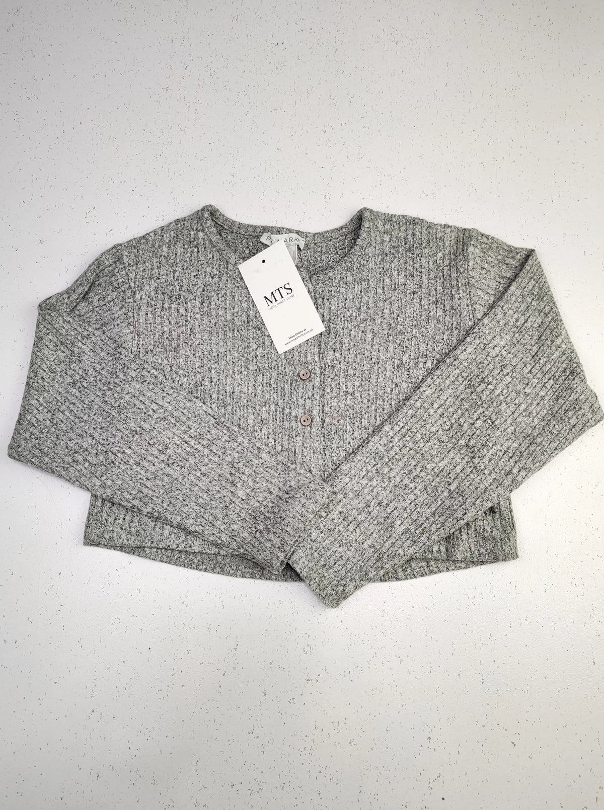 Buy online pre-used pre-loved 100% authentic & Original branded Primark (KWG-3768) available in Pakistan. Top international brands avilable.
