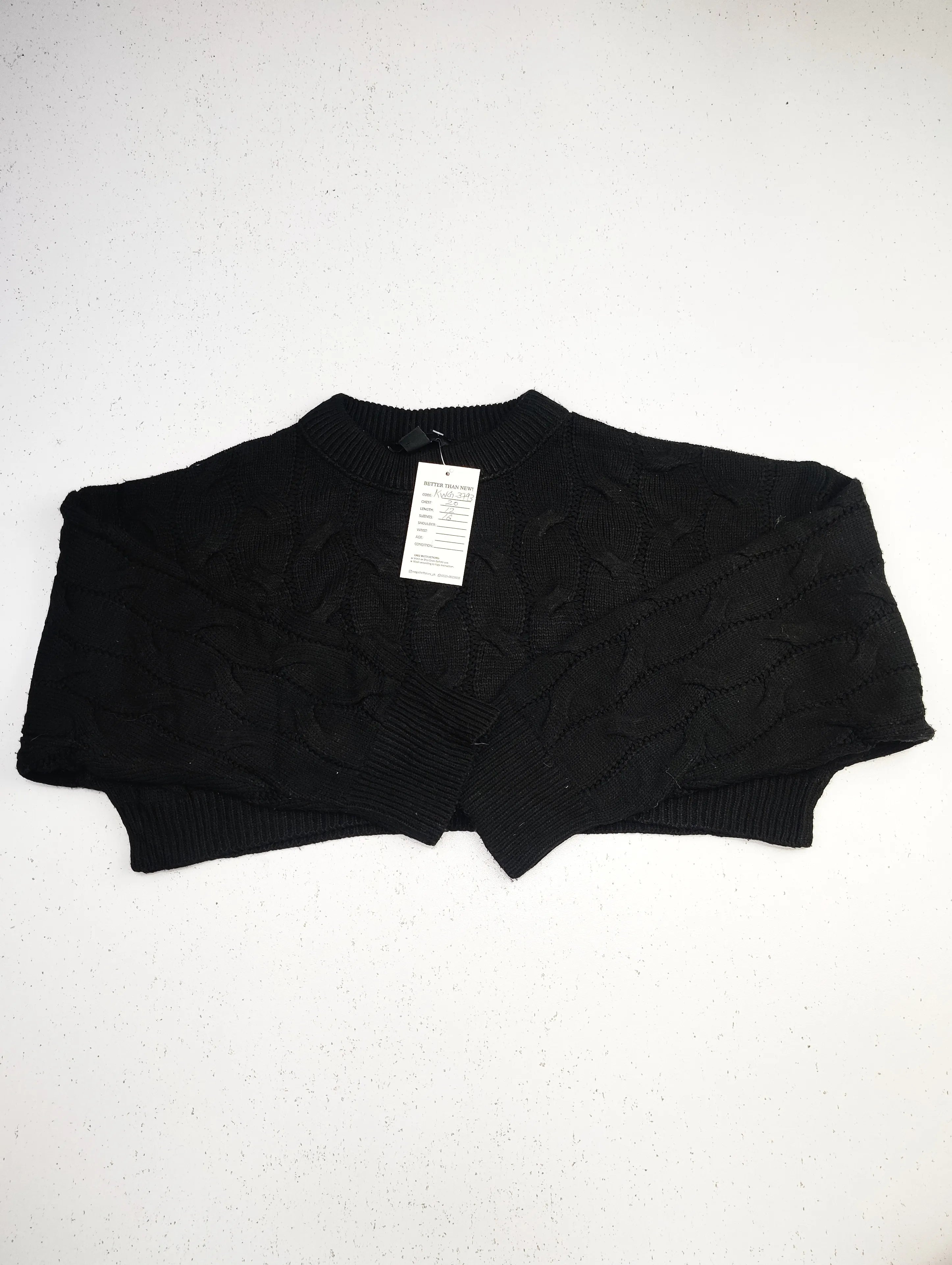 Buy online pre-used pre-loved 100% authentic & Original branded New Look 915 (KWG-3793) available in Pakistan. Top international brands avilable.