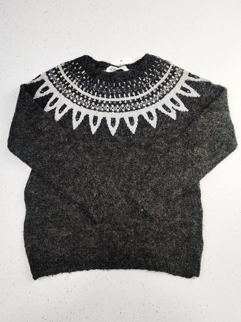 Buy online pre-used pre-loved 100% authentic & Original branded H&M (KWG-3800) available in Pakistan. Top international brands avilable.