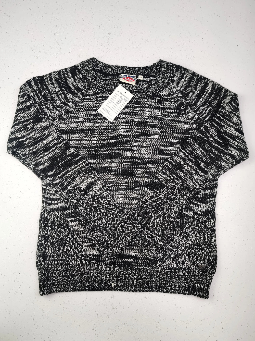 Buy online pre-used pre-loved 100% authentic & Original branded Lee Cooper (KWG-3848) available in Pakistan. Top international brands avilable.