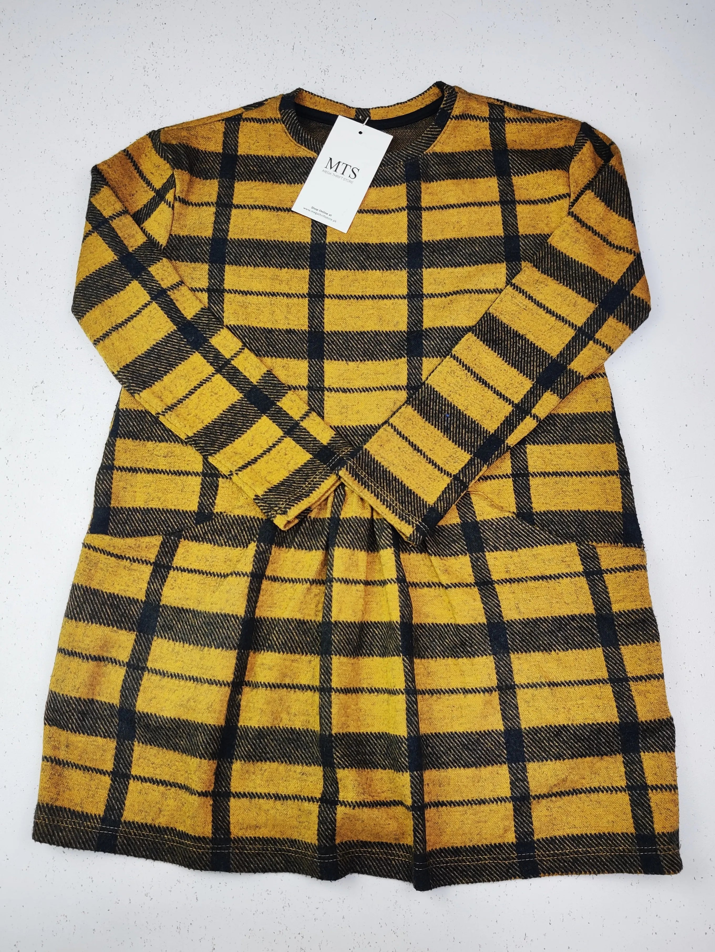 Buy online pre-used pre-loved 100% authentic & Original branded Dunnes Store (KWG-3851) available in Pakistan. Top international brands avilable.