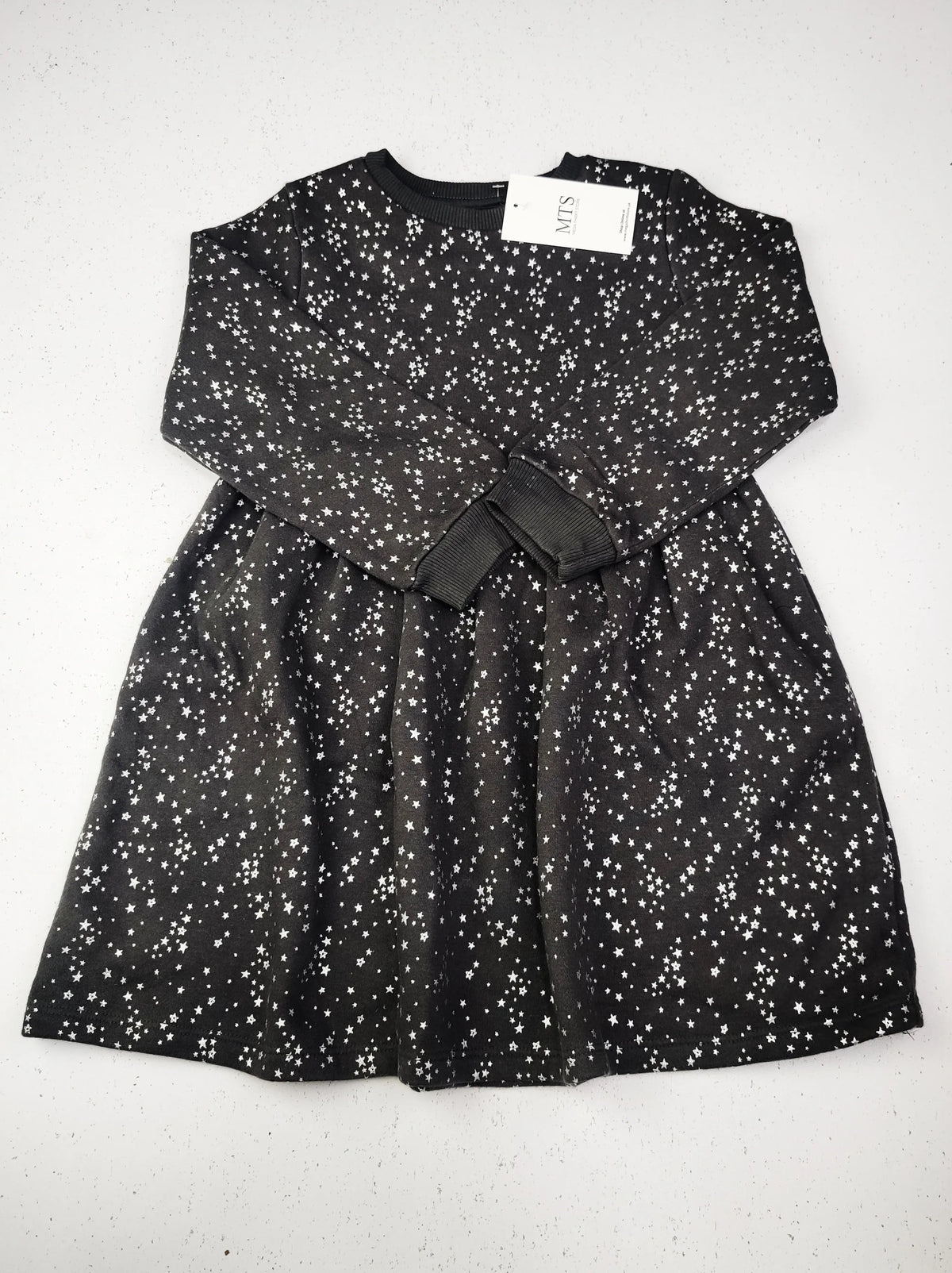 Buy online pre-used pre-loved 100% authentic & Original branded F&F (KWG-3876) available in Pakistan. Top international brands avilable.
