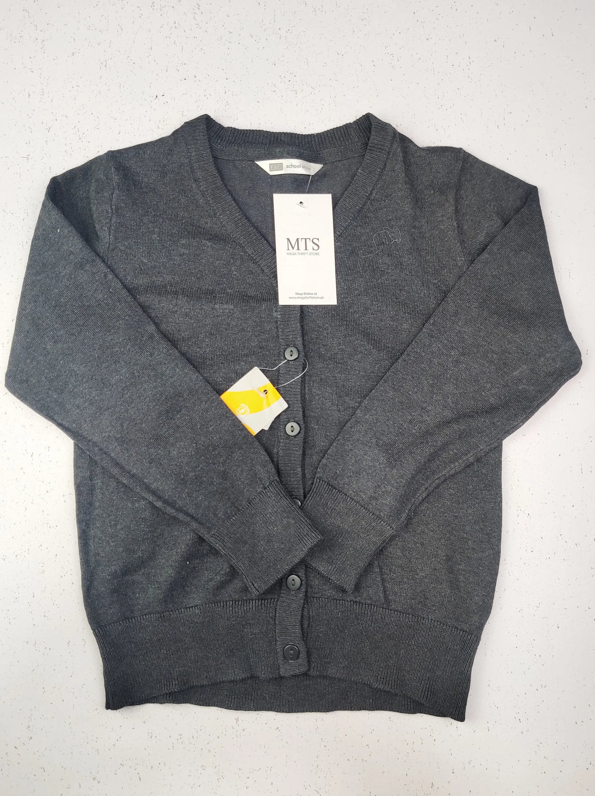 Buy online pre-used pre-loved 100% authentic & Original branded F&F (KWG-3891) available in Pakistan. Top international brands avilable.