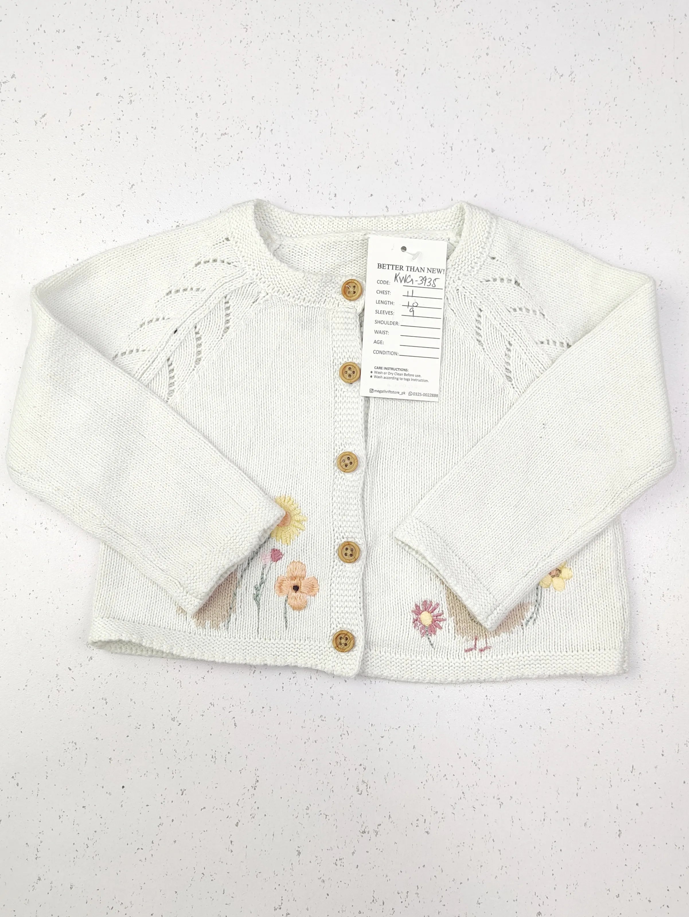 Buy online pre-used pre-loved 100% authentic & Original branded George (KWG-3935) available in Pakistan. Top international brands avilable.