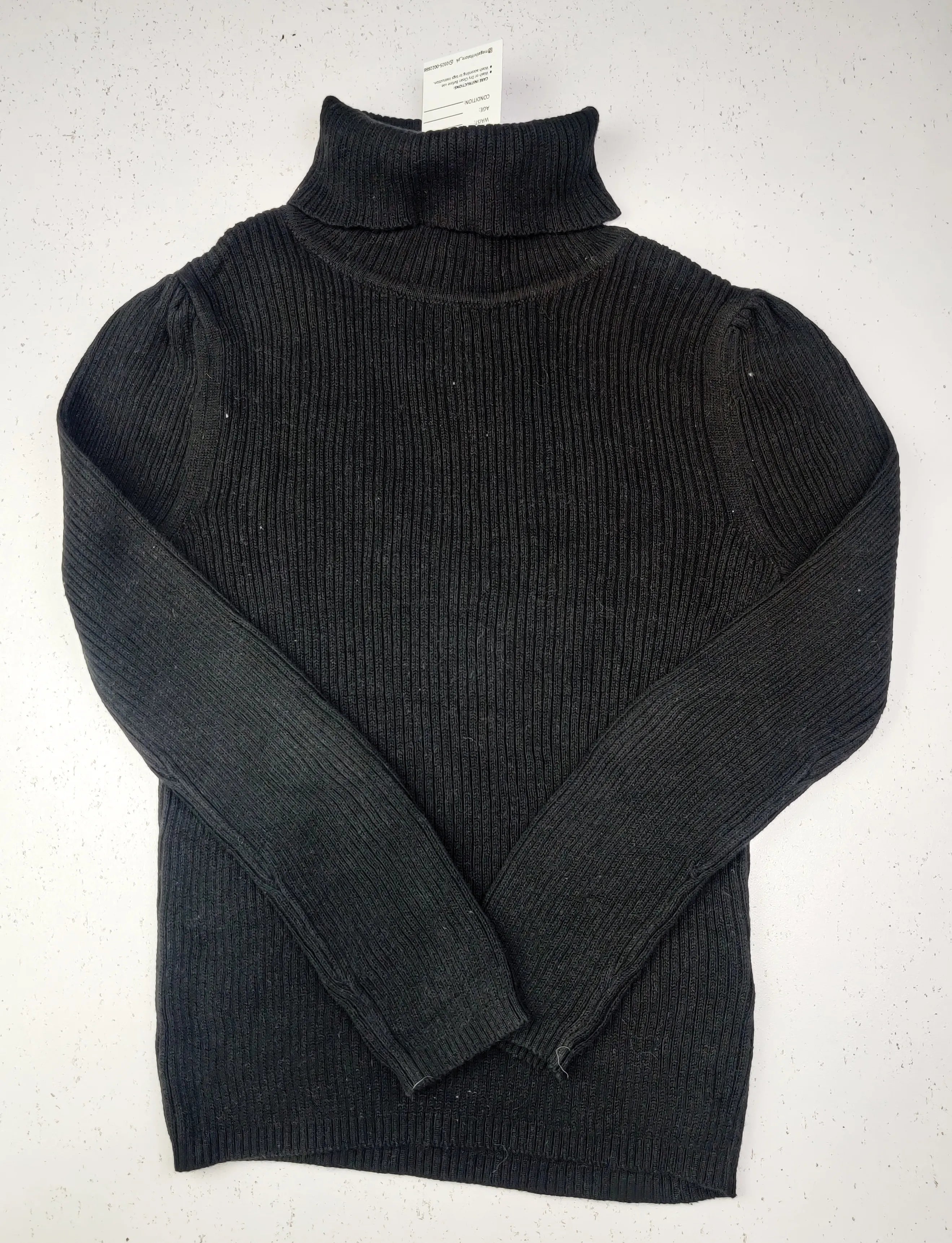 Buy online pre-used pre-loved 100% authentic & Original branded F&F (KWG-3959) available in Pakistan. Top international brands avilable.
