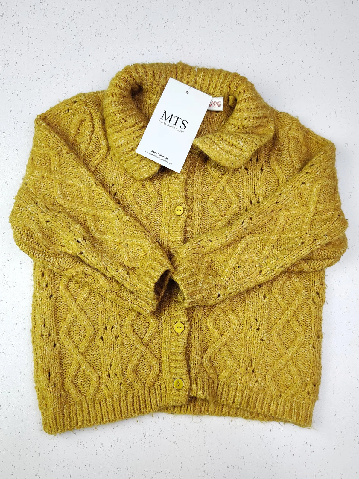 Buy online pre-used pre-loved 100% authentic & Original branded Zara (KWG-3964) available in Pakistan. Top international brands avilable.