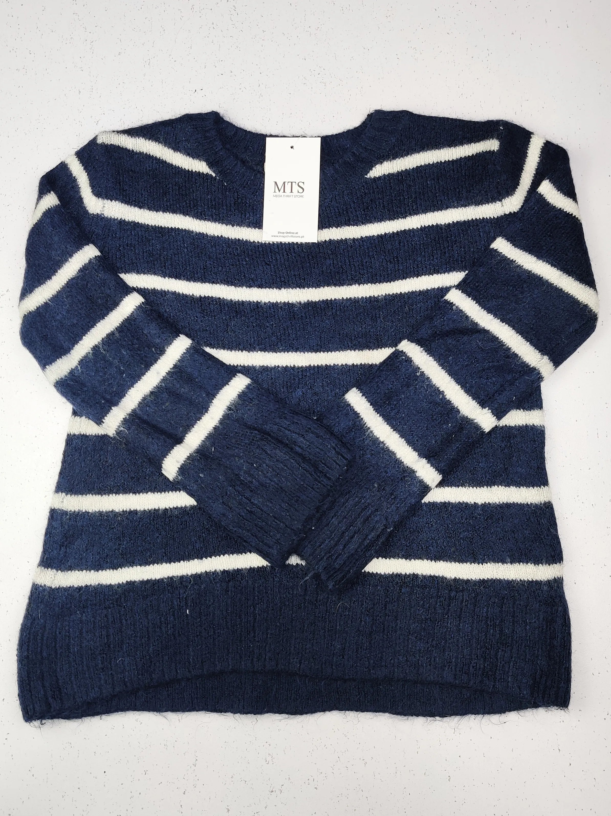 Buy online pre-used pre-loved 100% authentic & Original branded H&M (KWG-3983) available in Pakistan. Top international brands avilable.
