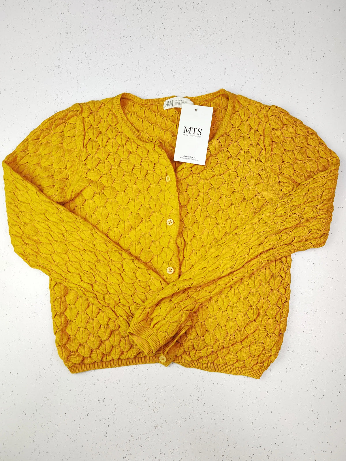 Buy online pre-used pre-loved 100% authentic & Original branded H&M (KWG-3984) available in Pakistan. Top international brands avilable.
