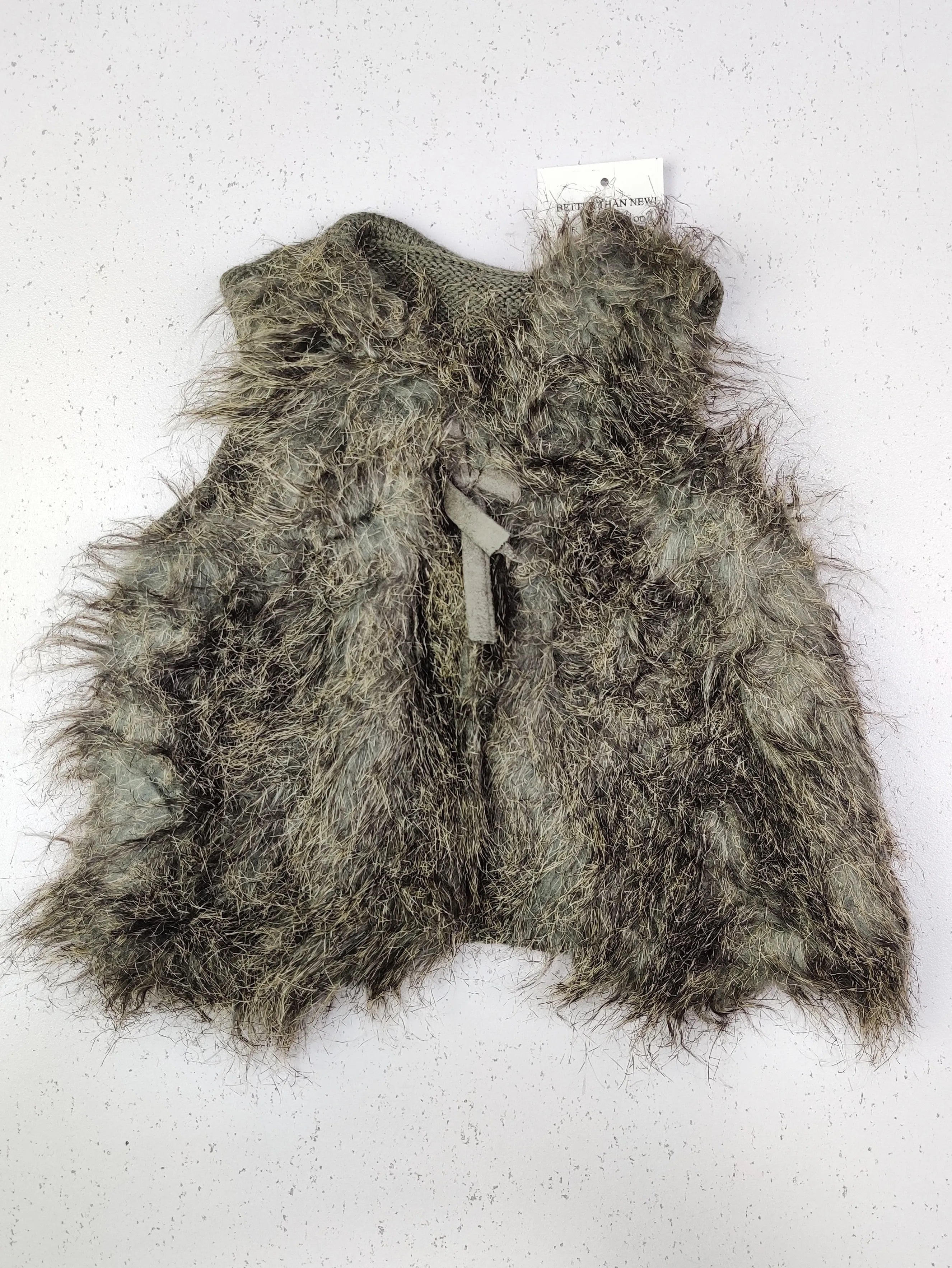 Buy online pre-used pre-loved 100% authentic & Original branded Zara (KWG-4002) available in Pakistan. Top international brands avilable.