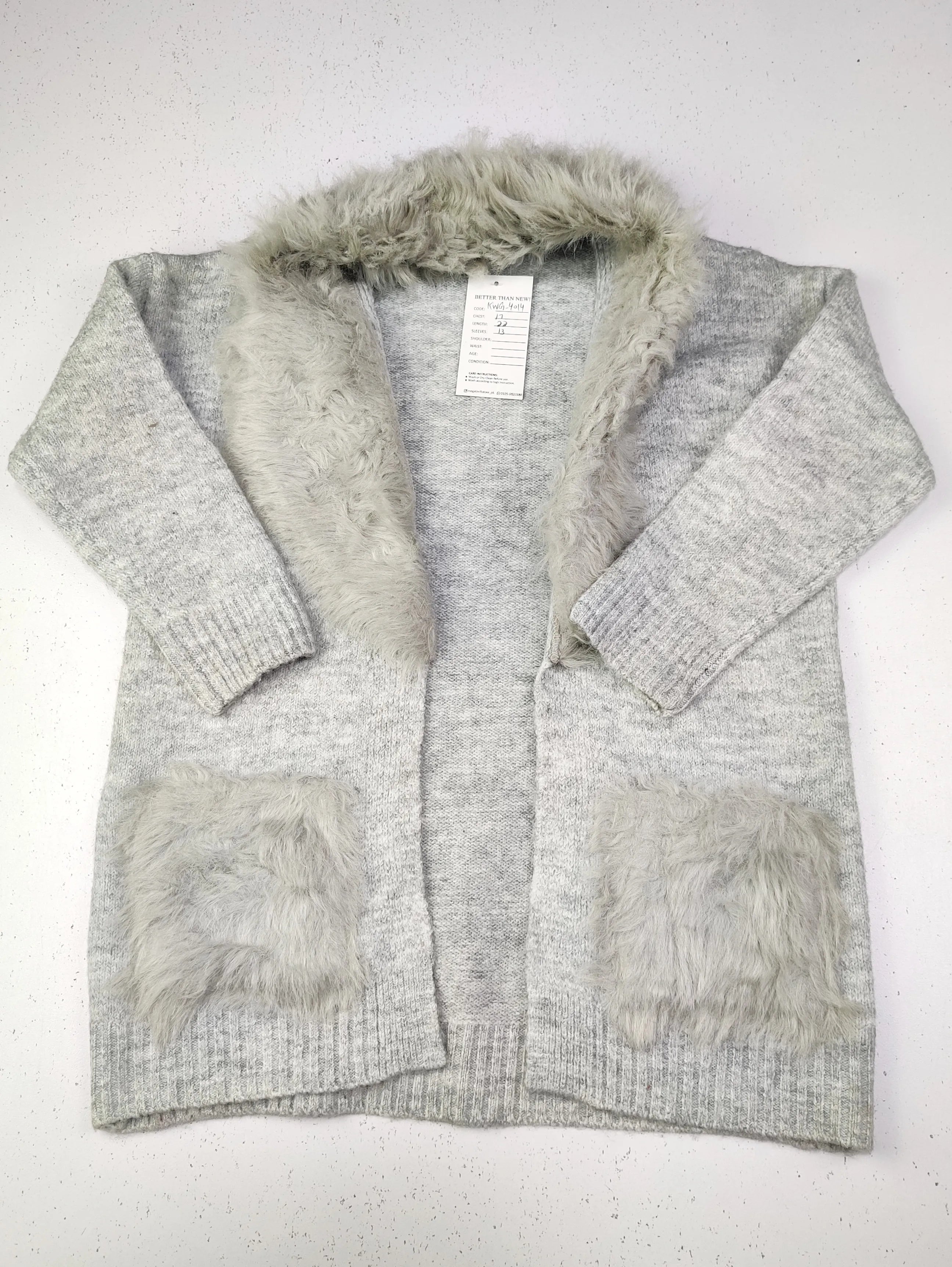 Buy online pre-used pre-loved 100% authentic & Original branded F&F (KWG-4014) available in Pakistan. Top international brands avilable.