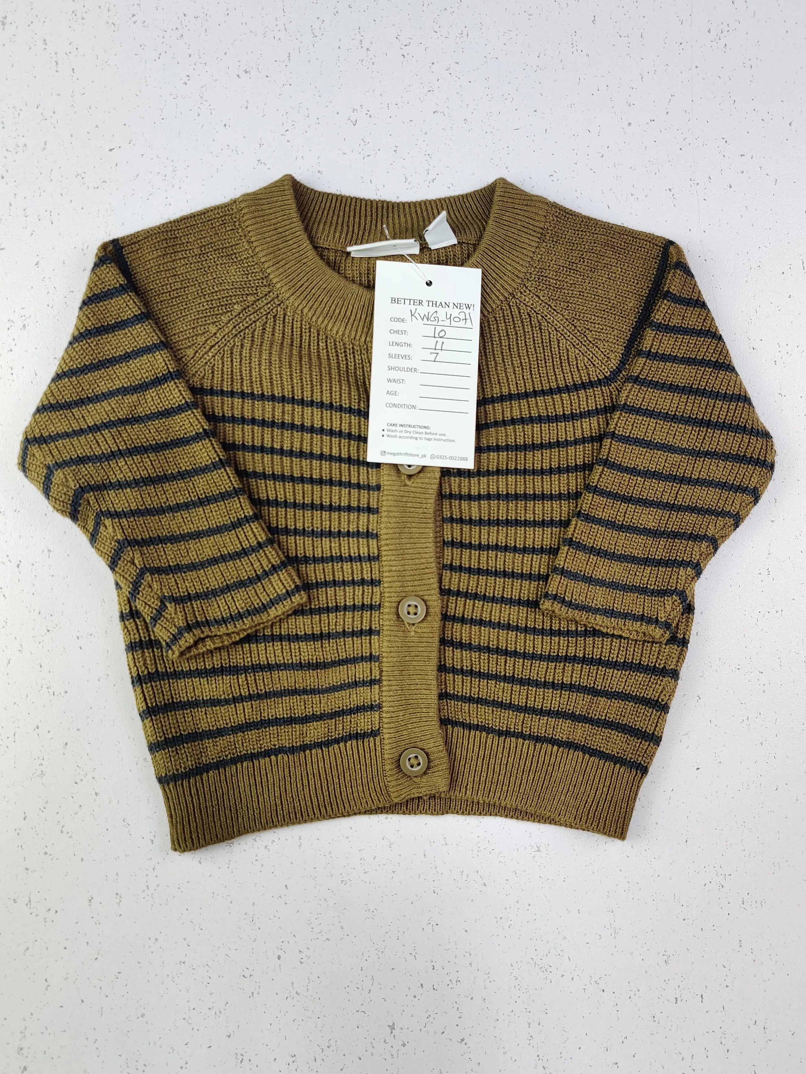 Buy online pre-used pre-loved 100% authentic & Original branded Name It (KWG-4071) available in Pakistan. Top international brands avilable.