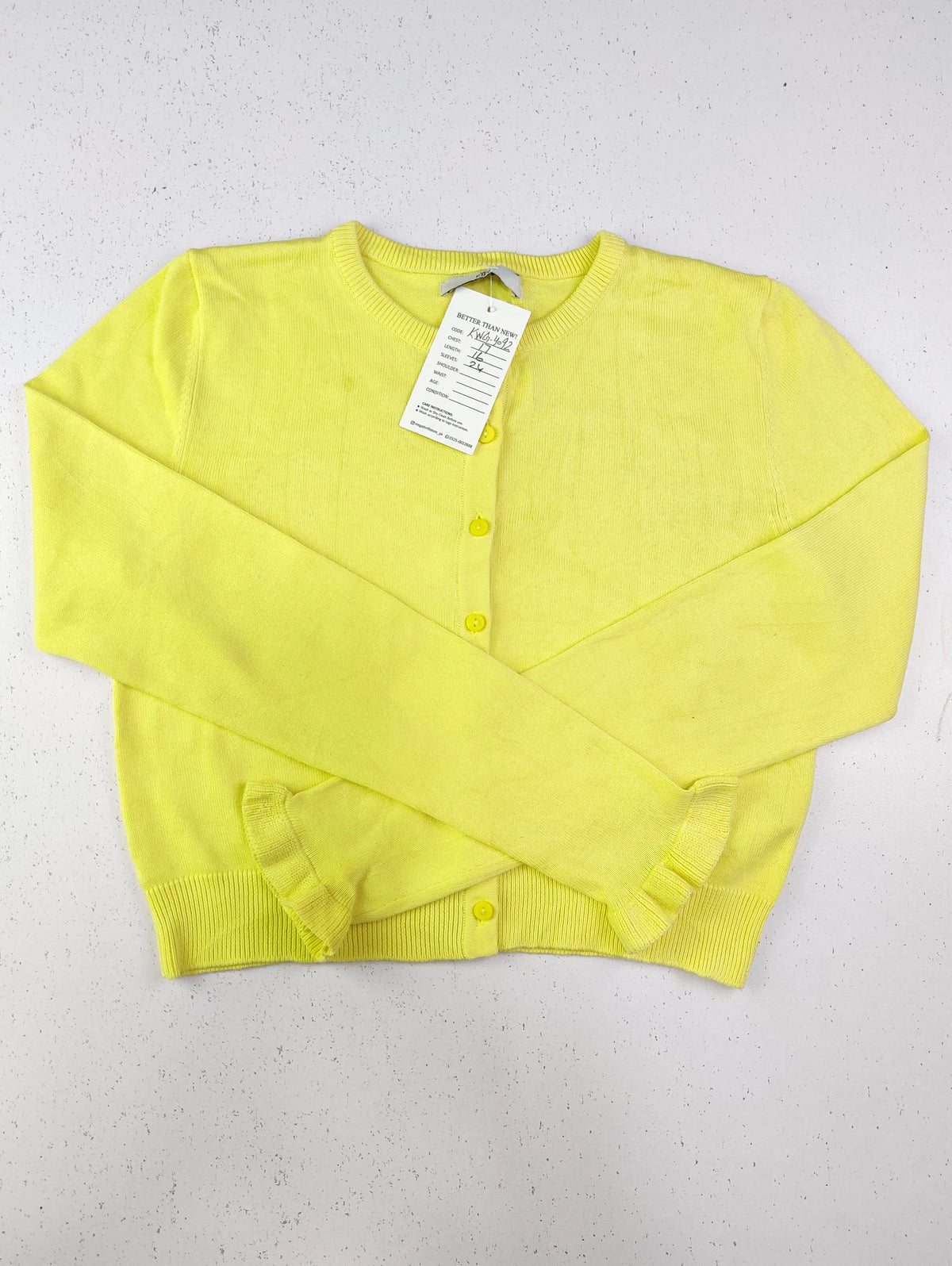 Buy online pre-used pre-loved 100% authentic & Original branded Marks & Spencer (KWG-4092) available in Pakistan. Top international brands avilable.