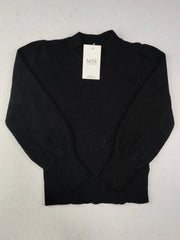 Buy online pre-used pre-loved 100% authentic & Original branded F&F (KWG-4115) available in Pakistan. Top international brands avilable.