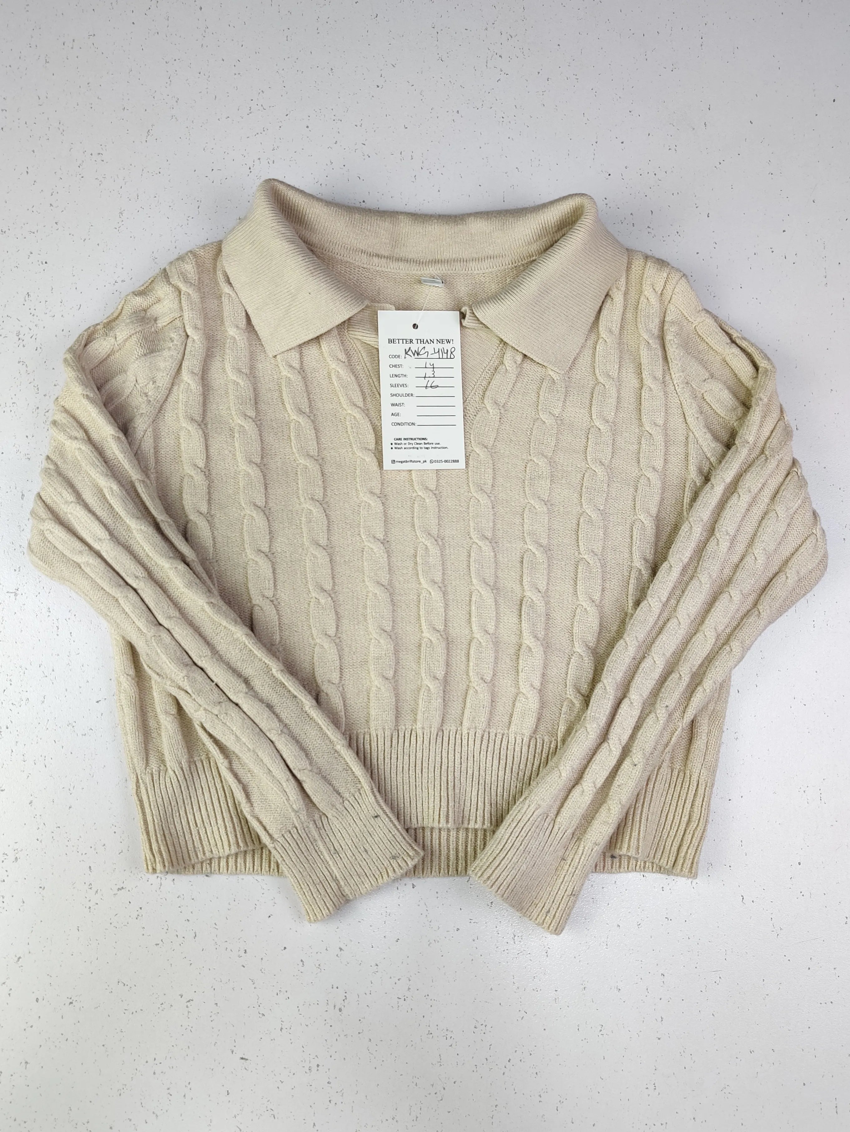 Buy online pre-used pre-loved 100% authentic & Original branded Unknown Brand (KWG-4148) available in Pakistan. Top international brands avilable.