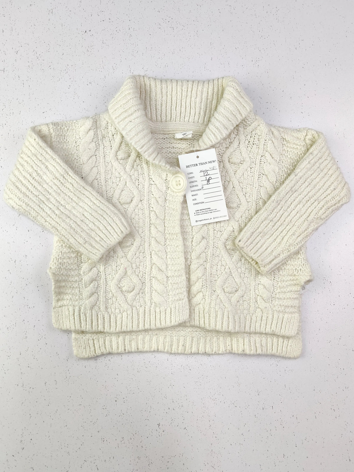 Buy online pre-used pre-loved 100% authentic & Original branded Gap (KWG-4181) available in Pakistan. Top international brands avilable.