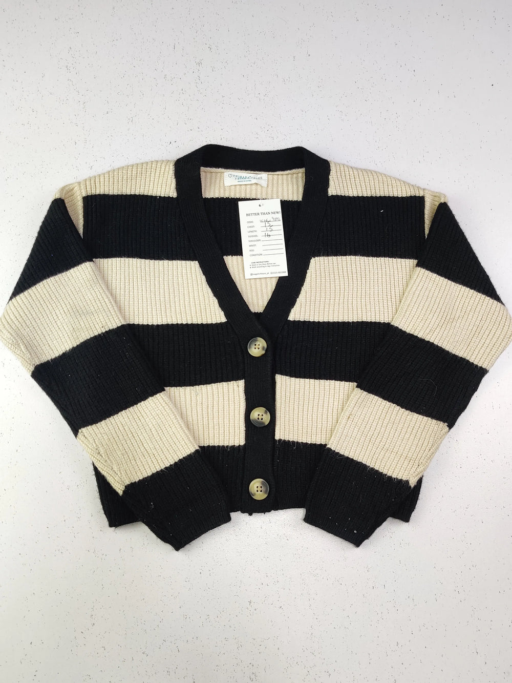 Buy online pre-used pre-loved 100% authentic & Original branded Primark (KWG-4187) available in Pakistan. Top international brands avilable.