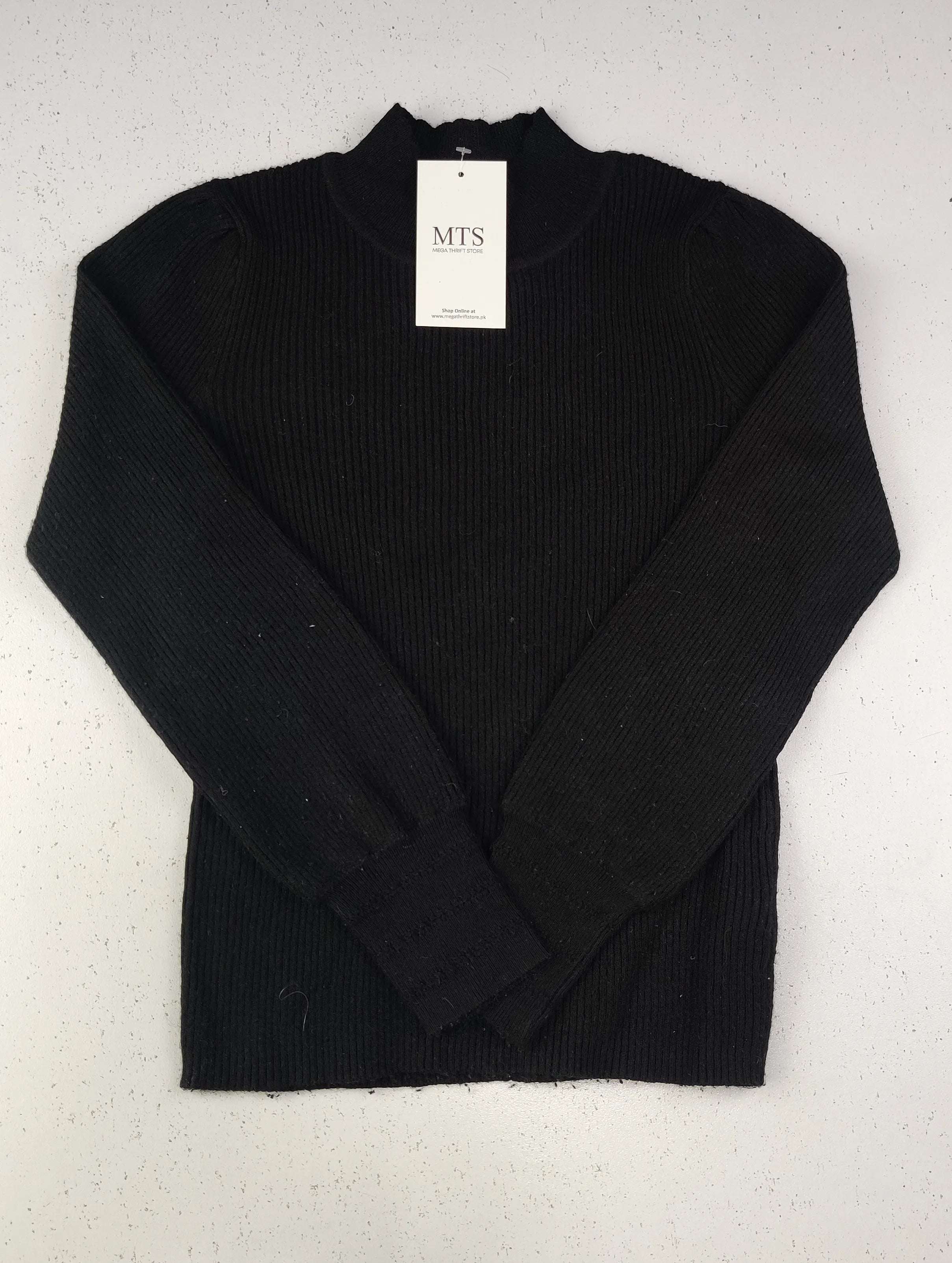 Buy online pre-used pre-loved 100% authentic & Original branded Dunnes Stores (KWG-4197) available in Pakistan. Top international brands avilable.