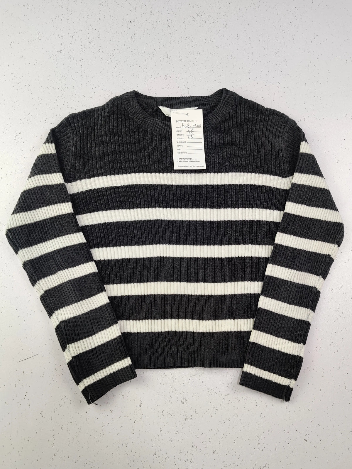 Buy online pre-used pre-loved 100% authentic & Original branded Marks & Spencer (KWG-4214) available in Pakistan. Top international brands avilable.