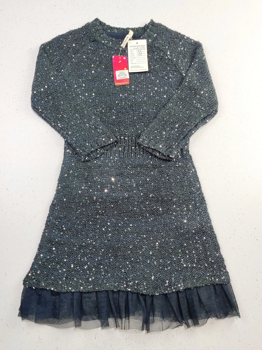 Buy online pre-used pre-loved 100% authentic & Original branded Young Dimension (KWG-4393) available in Pakistan. Top international brands avilable.