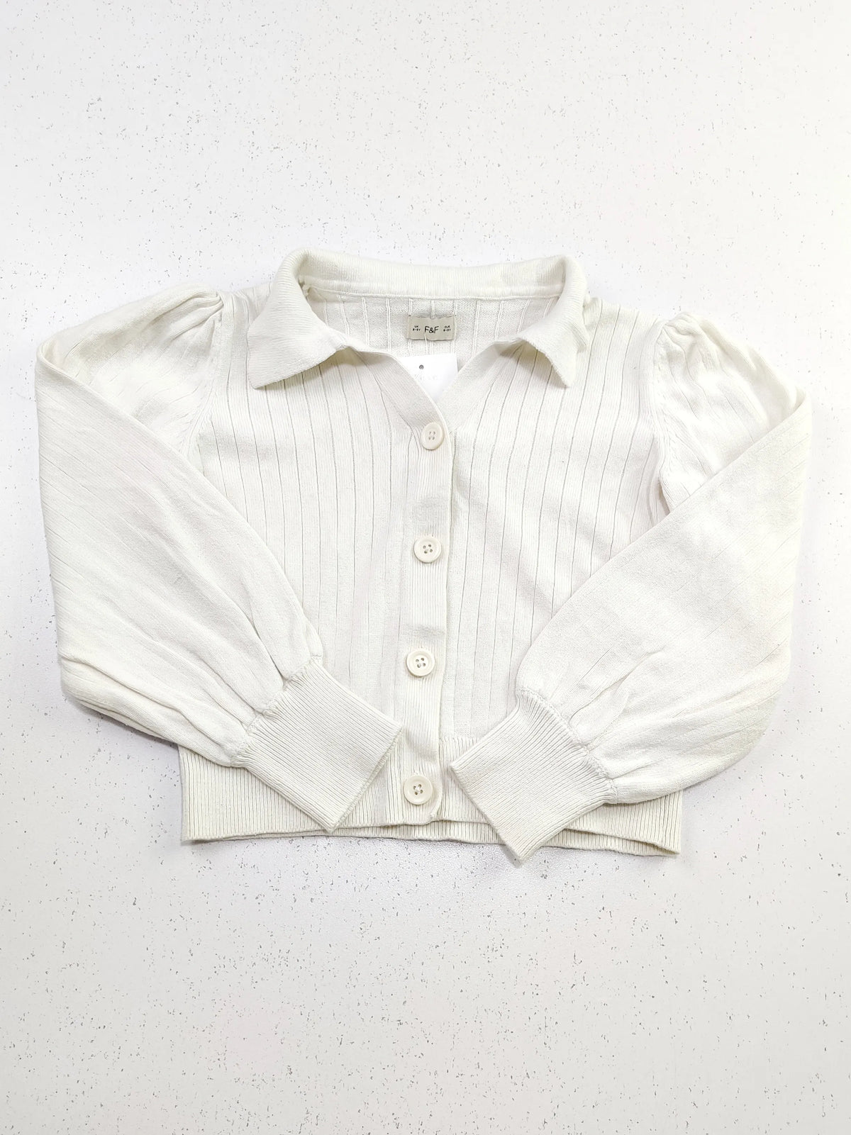 Buy online pre-used pre-loved 100% authentic & Original branded F&F (KWG-4416) available in Pakistan. Top international brands avilable.