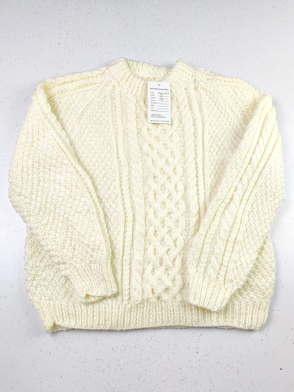 Buy online pre-used pre-loved 100% authentic & Original branded Unknown Brand (KWG-4514) available in Pakistan. Top international brands avilable.