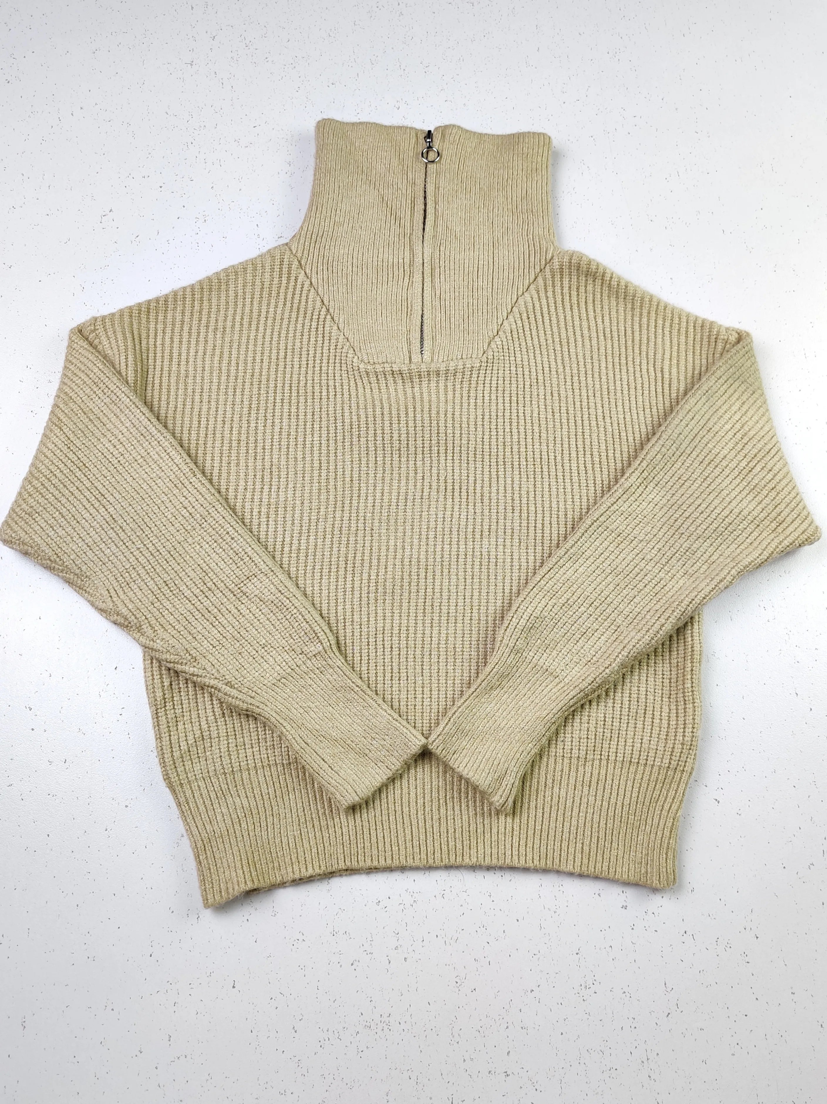 Buy online pre-used pre-loved 100% authentic & Original branded George (KWG-4562) available in Pakistan. Top international brands avilable.