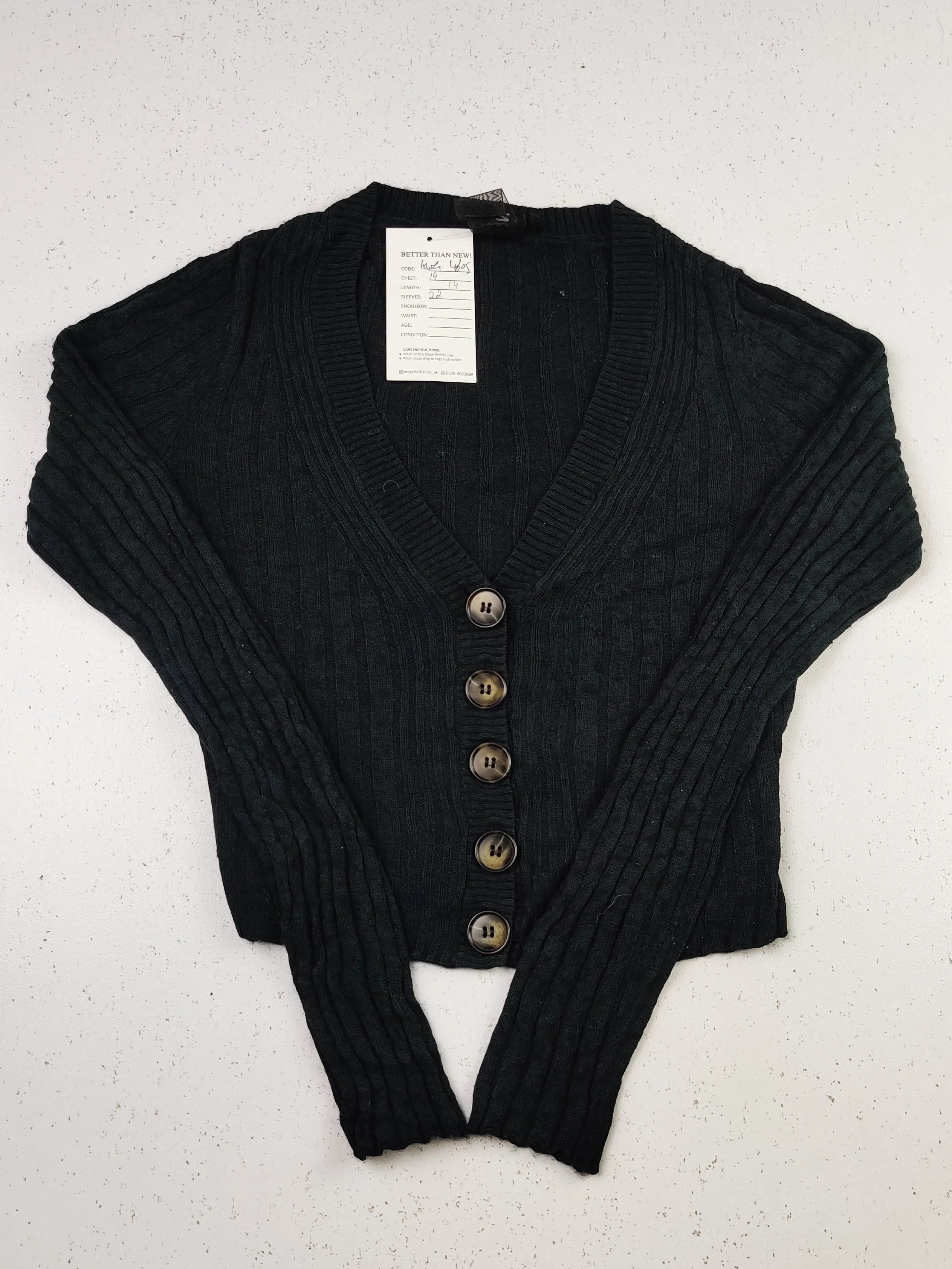 Buy online pre-used pre-loved 100% authentic & Original branded Naadam (KWG-4605) available in Pakistan. Top international brands avilable.