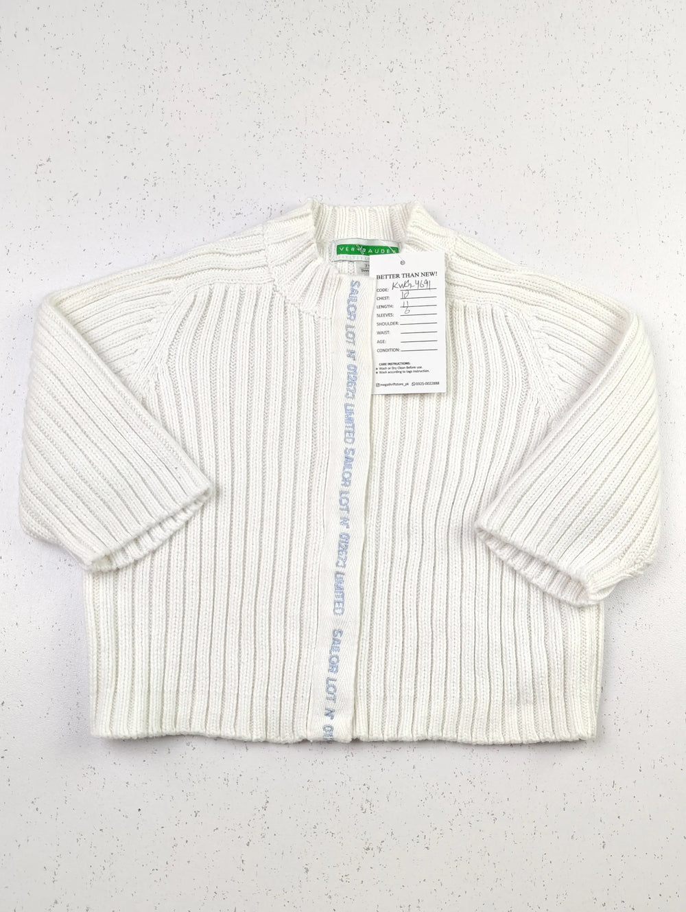 Buy online pre-used pre-loved 100% authentic & Original branded Vert Baudet (KWG-4691) available in Pakistan. Top international brands avilable.
