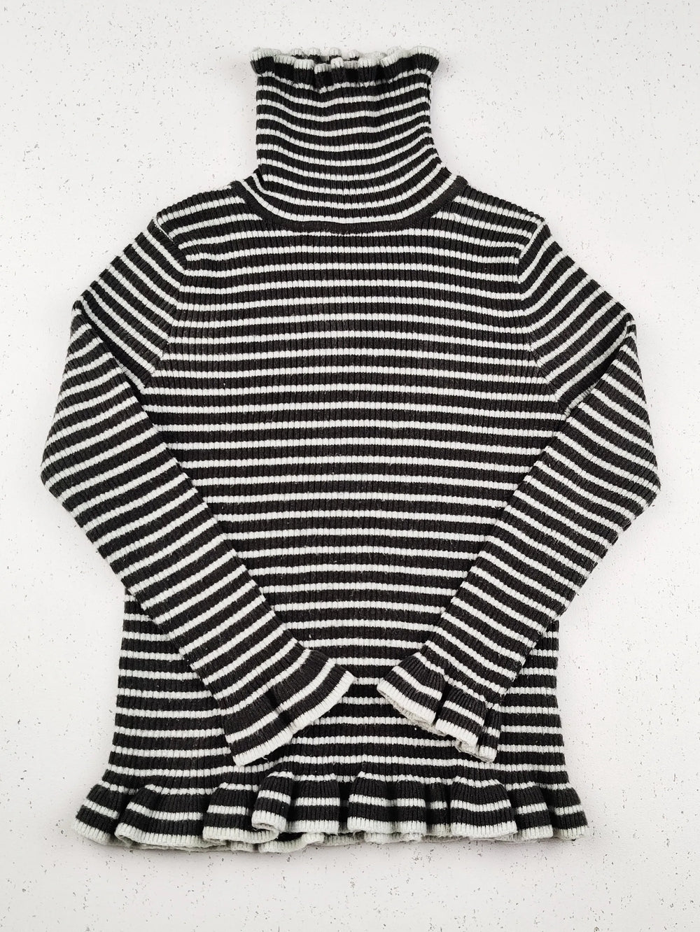 Buy online pre-used pre-loved 100% authentic & Original branded Primark (KWG-4722) available in Pakistan. Top international brands avilable.