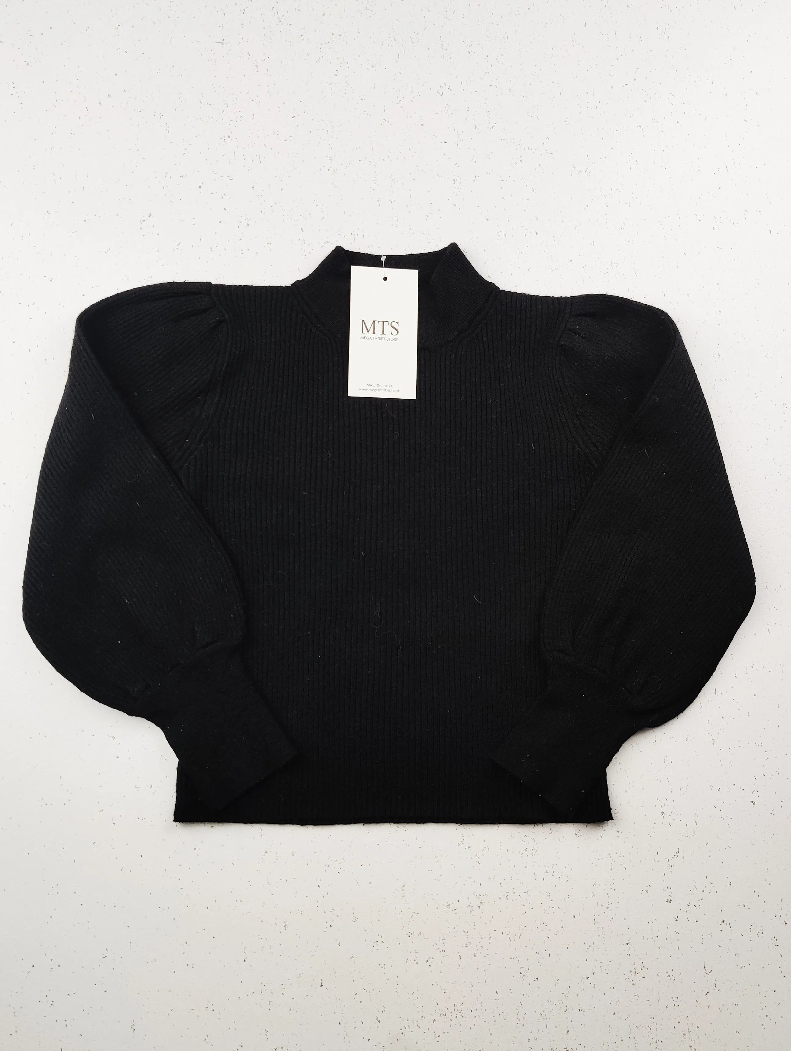 Buy online pre-used pre-loved 100% authentic & Original branded Dunnes Stores (KWG-4764) available in Pakistan. Top international brands avilable.