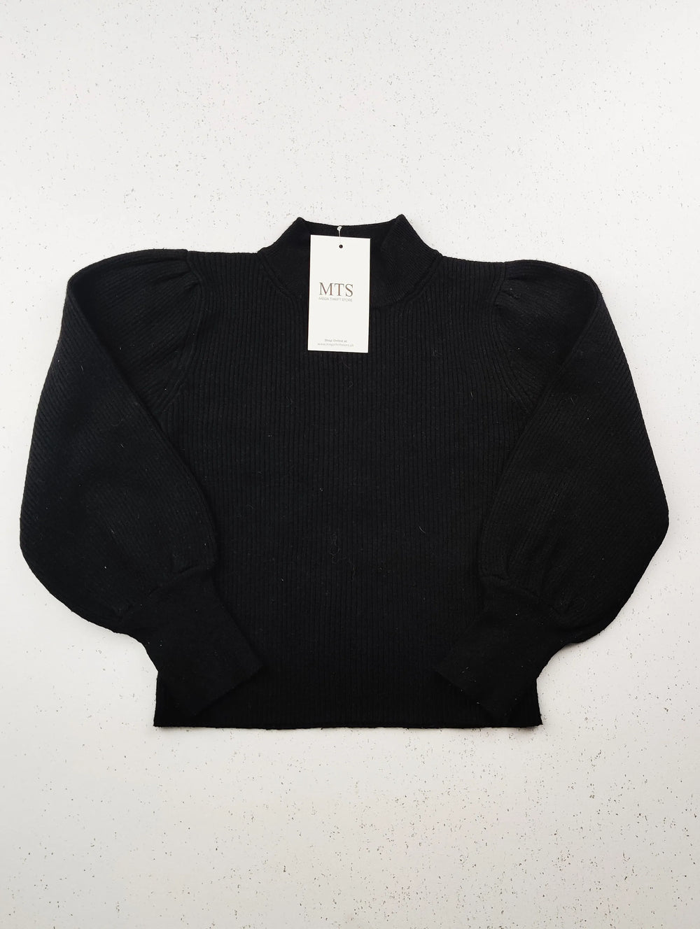 Buy online pre-used pre-loved 100% authentic & Original branded Dunnes Stores (KWG-4764) available in Pakistan. Top international brands avilable.