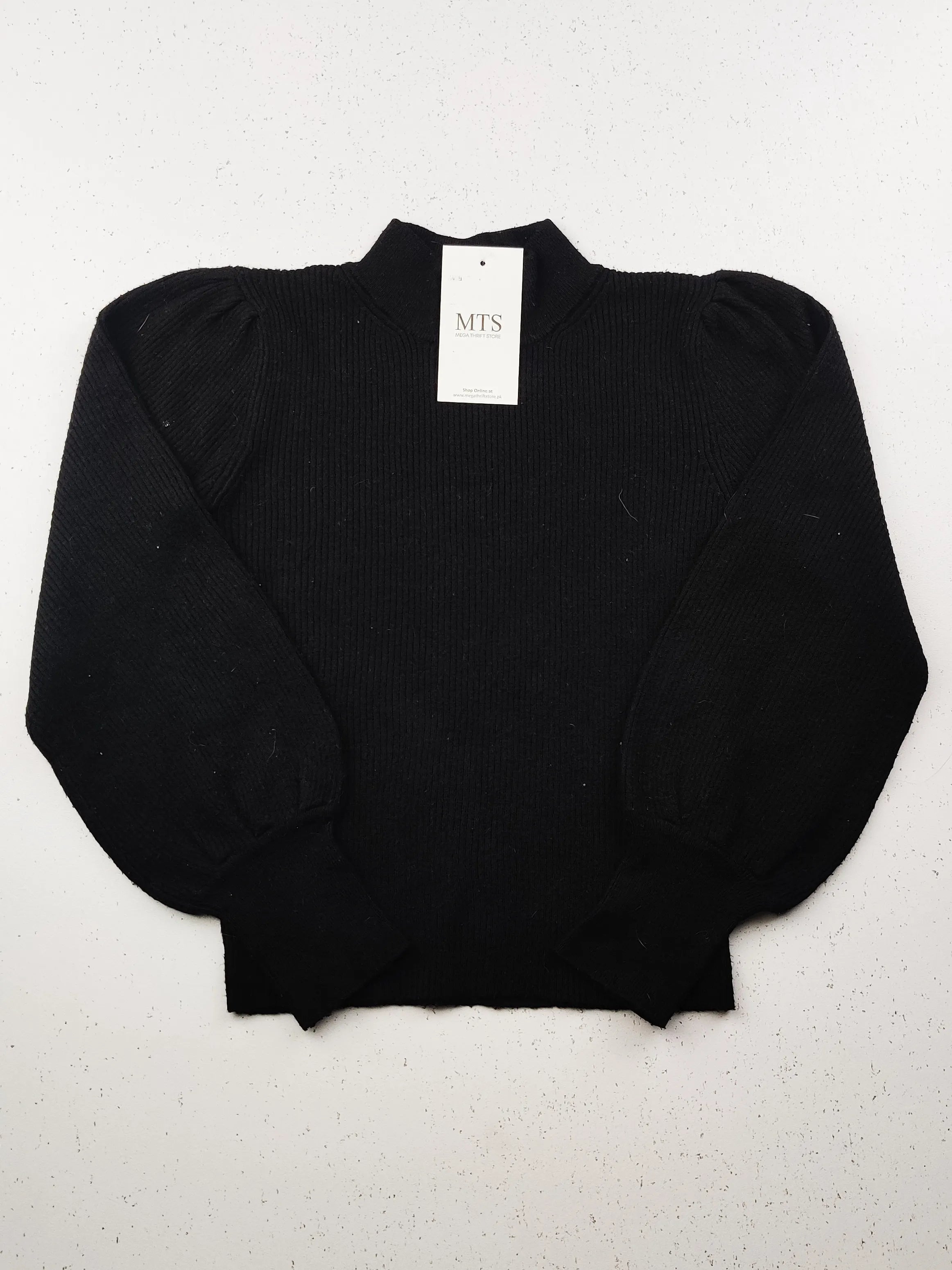 Buy online pre-used pre-loved 100% authentic & Original branded Dunnes Stores (KWG-4777) available in Pakistan. Top international brands avilable.