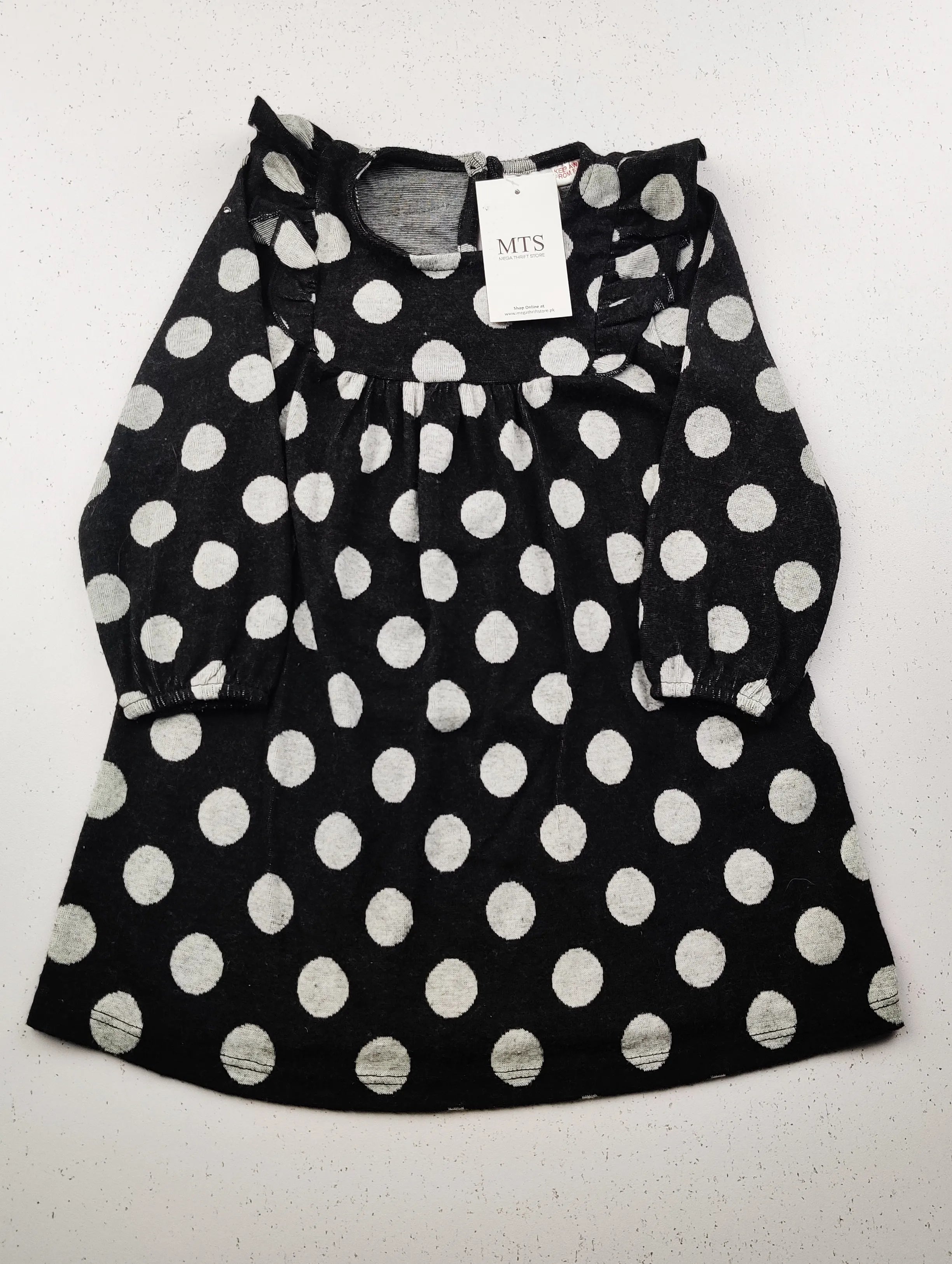 Buy online pre-used pre-loved 100% authentic & Original branded Zara (KWG-4778) available in Pakistan. Top international brands avilable.