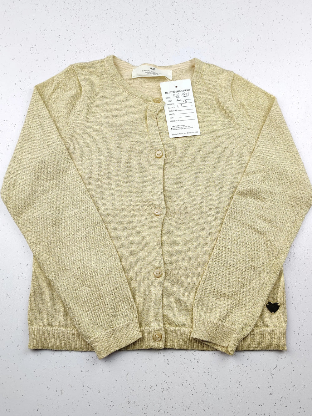Buy online pre-used pre-loved 100% authentic & Original branded H&M (KWG-4823) available in Pakistan. Top international brands avilable.