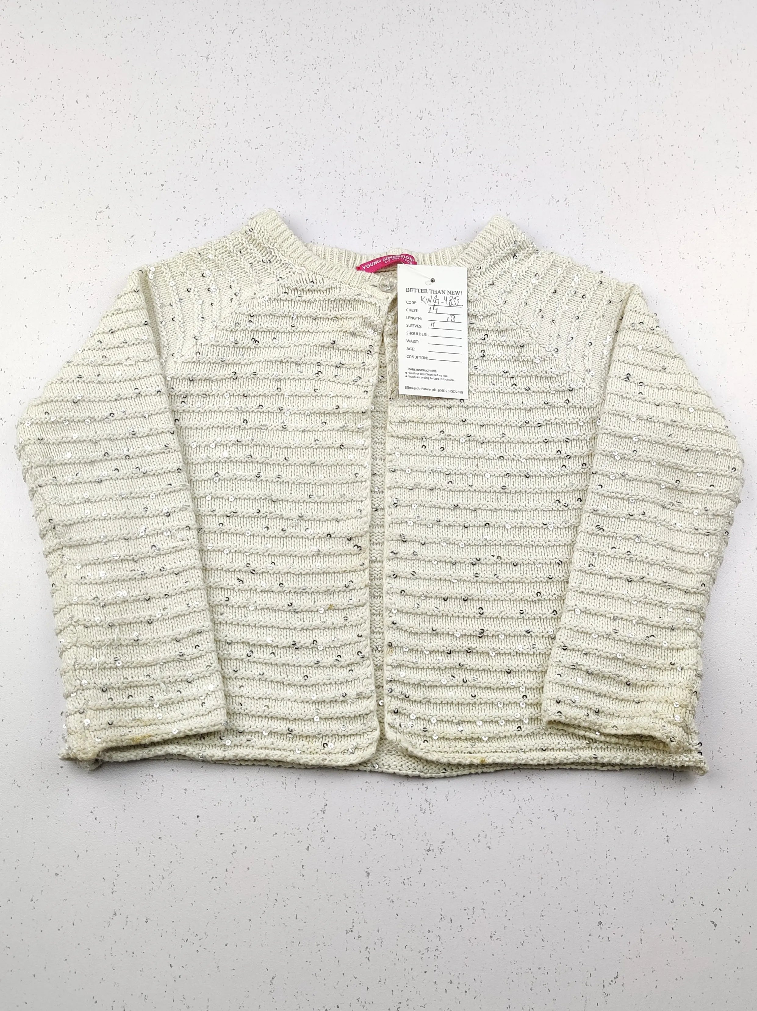 Buy online pre-used pre-loved 100% authentic & Original branded Young Dimension (KWG-4852) available in Pakistan. Top international brands avilable.