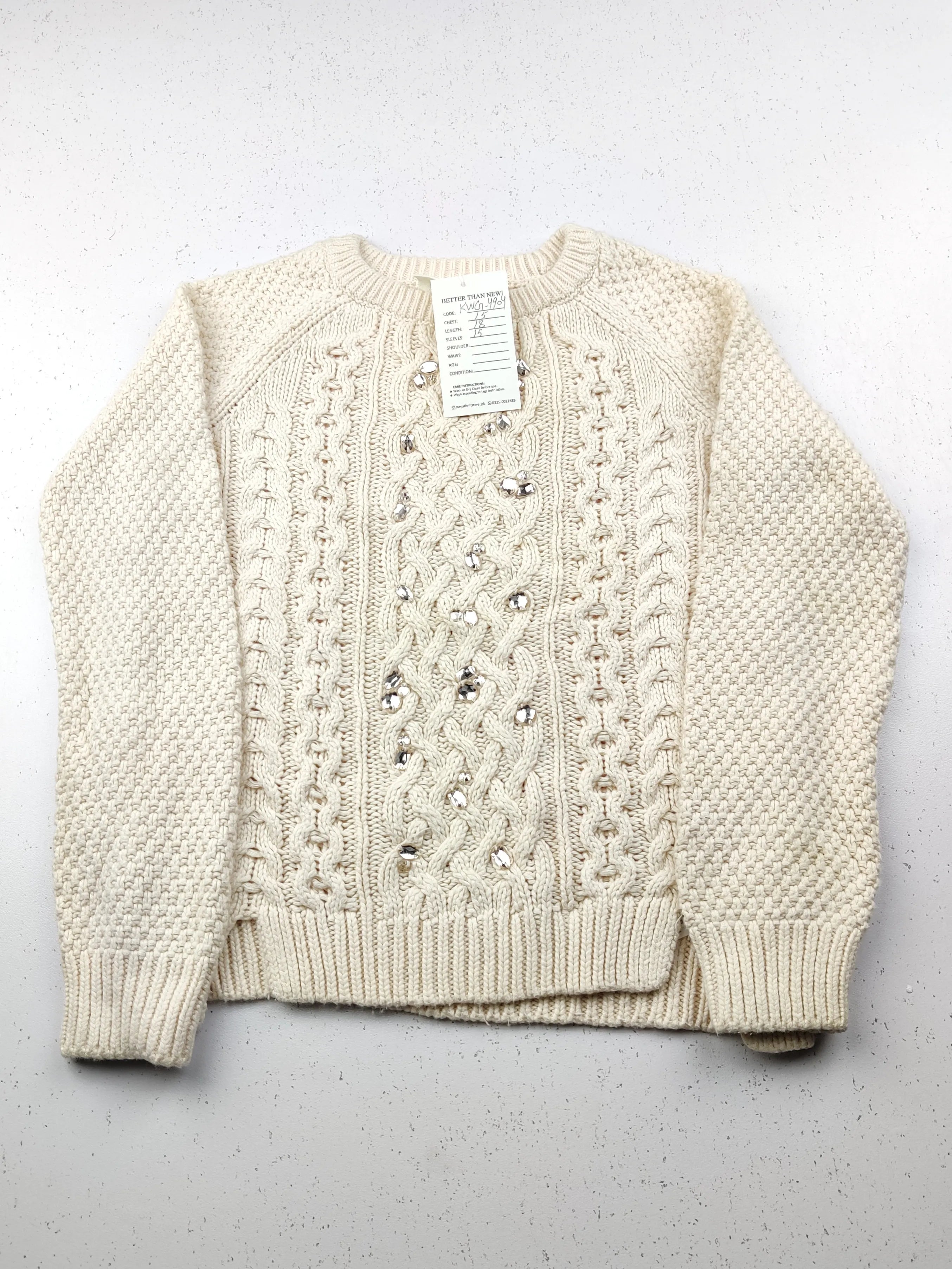 Buy online pre-used pre-loved 100% authentic & Original branded Gap (KWG-4904) available in Pakistan. Top international brands avilable.