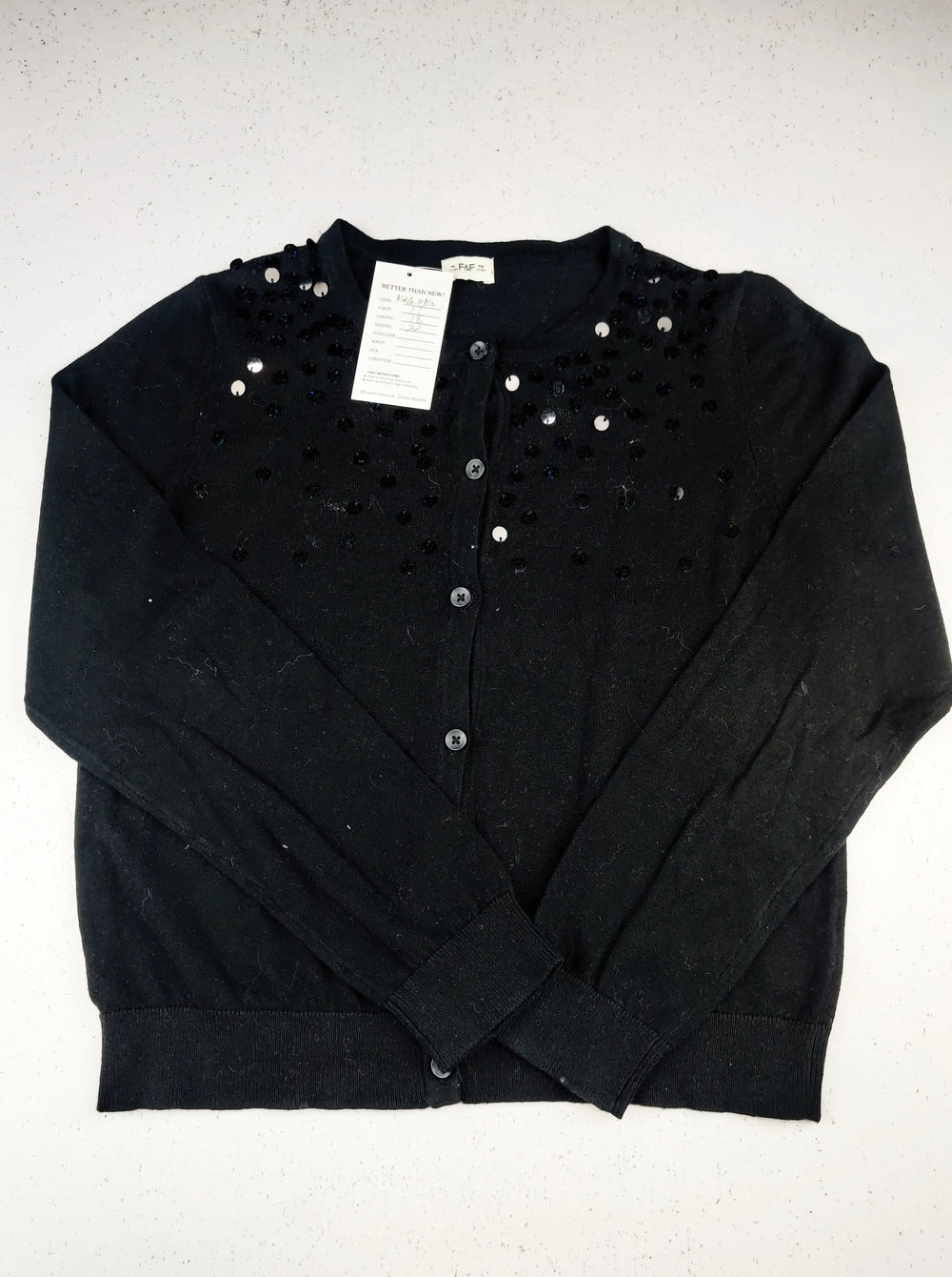 Buy online pre-used pre-loved 100% authentic & Original branded F&F (KWG-4910) available in Pakistan. Top international brands avilable.