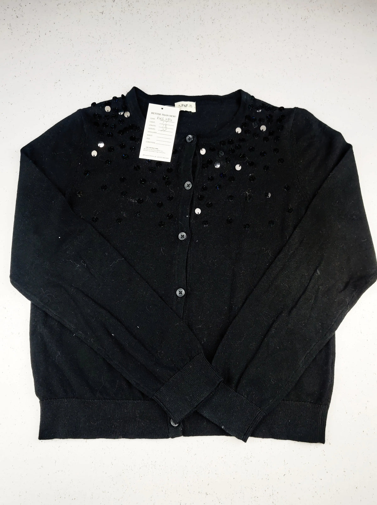 Buy online pre-used pre-loved 100% authentic & Original branded F&F (KWG-4910) available in Pakistan. Top international brands avilable.