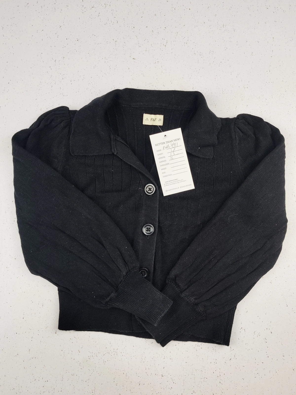 Buy online pre-used pre-loved 100% authentic & Original branded F&F (KWG-4911) available in Pakistan. Top international brands avilable.