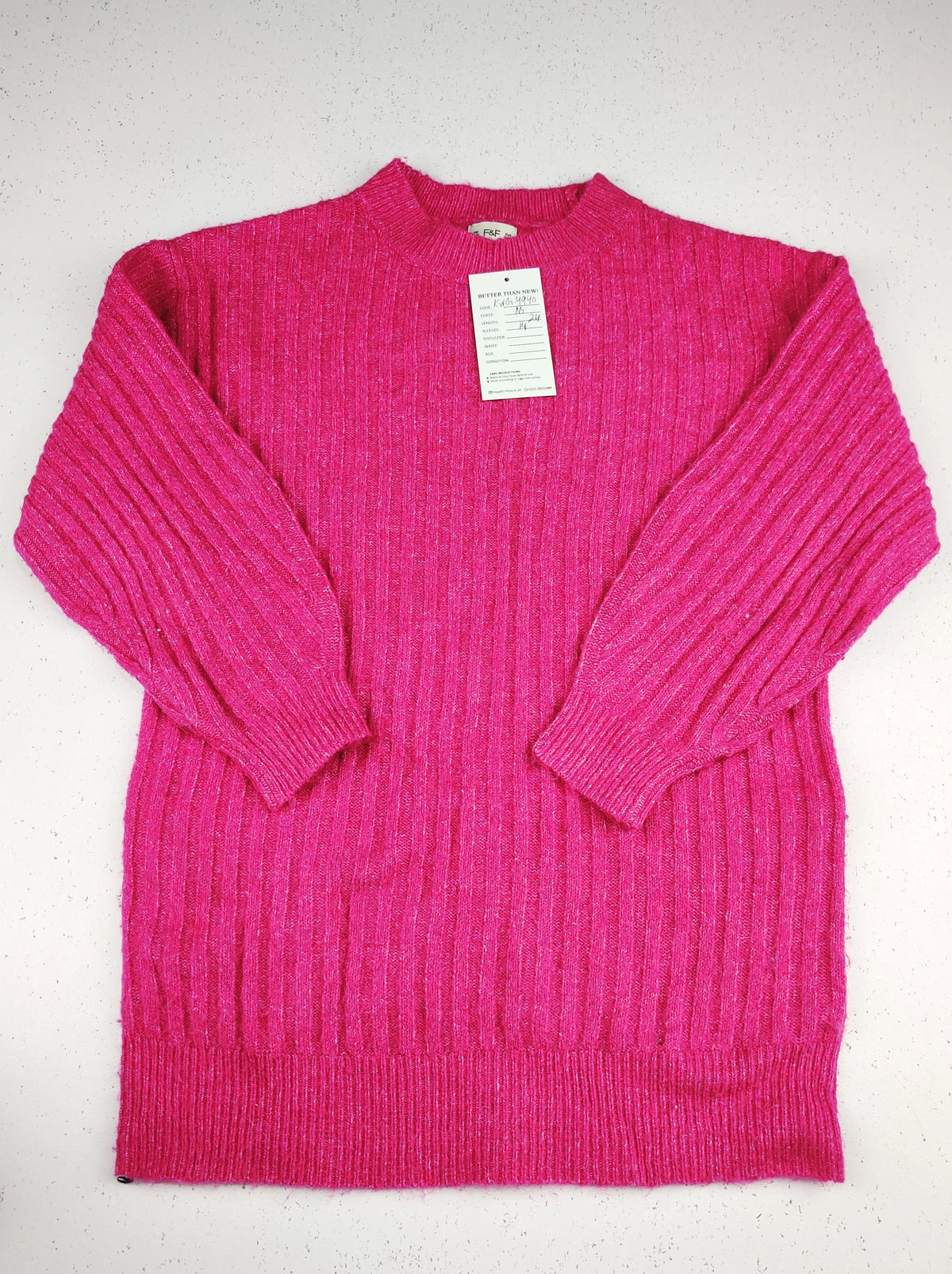 Buy online pre-used pre-loved 100% authentic & Original branded F&F (KWG-4940) available in Pakistan. Top international brands avilable.