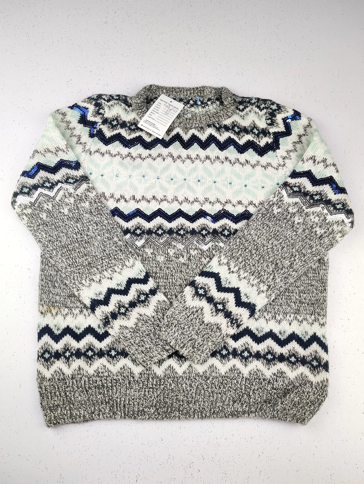 Buy online pre-used pre-loved 100% authentic & Original branded Avenue (KWG-5017) available in Pakistan. Top international brands avilable.