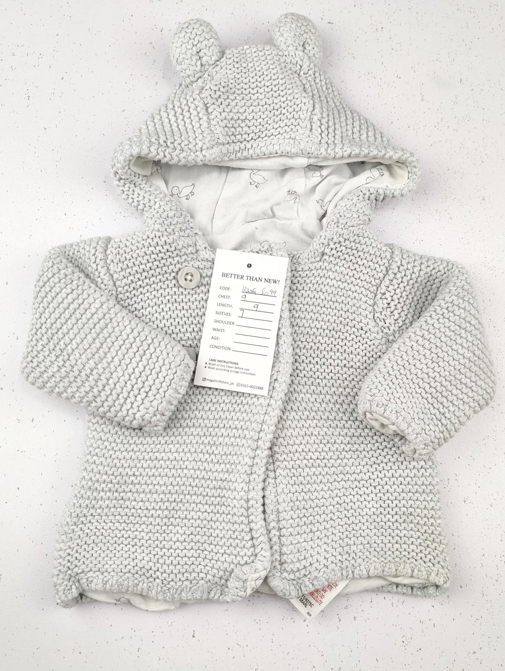 Buy online pre-used pre-loved 100% authentic & Original branded Marks & Spencer (KWG-5099) available in Pakistan. Top international brands avilable.